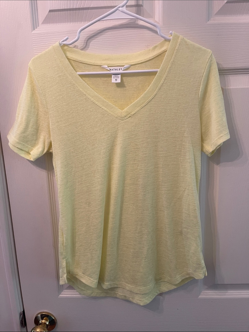 Athleta Breezy Scoop V-Neck